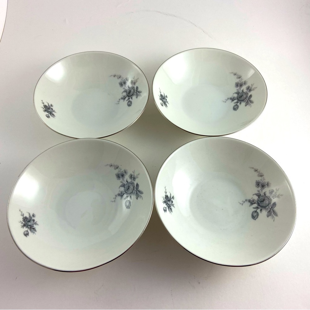 Vintage Winterling Bavaria Germany China Berry Fruit Bowls 5 1/4" Set of 4